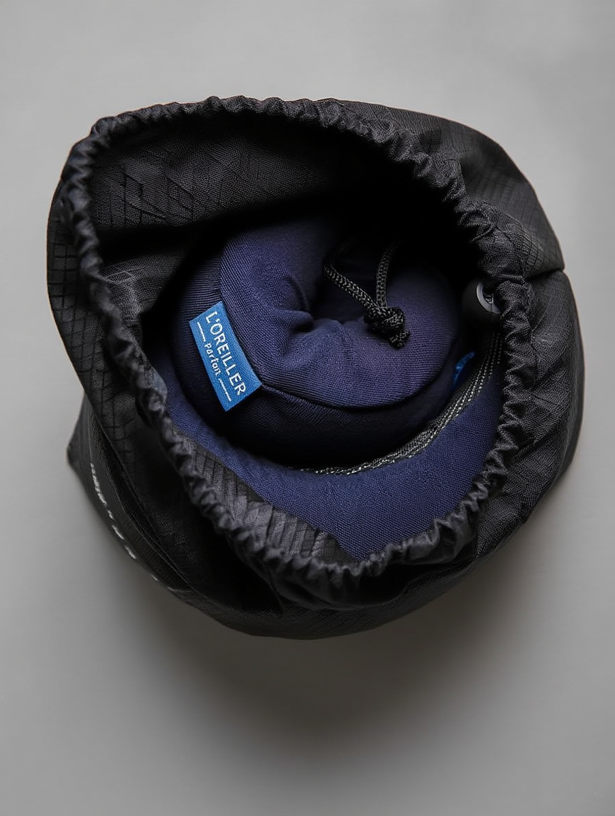 Oreiller de Voyage Avion Mémoire de Forme - Soutien Cervical 360° - Compact et léger